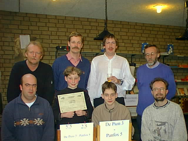 Beeld15.jpg (42480 bytes)